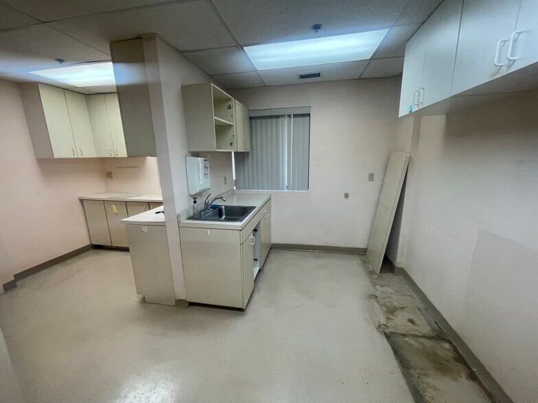 More Photos Of 1150 Portion Rd, Holtsville Medical For Lease