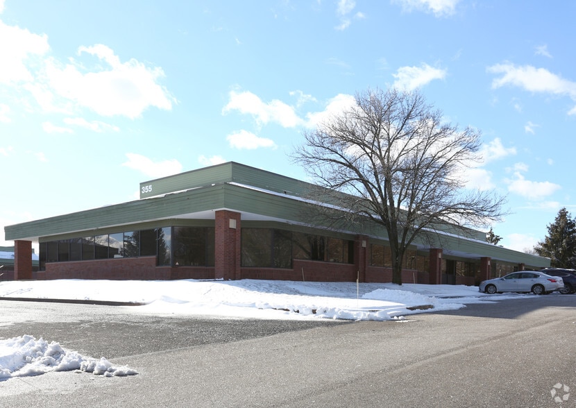 More Photos Of 355 Business Center Dr, Horsham Township Office For Sale