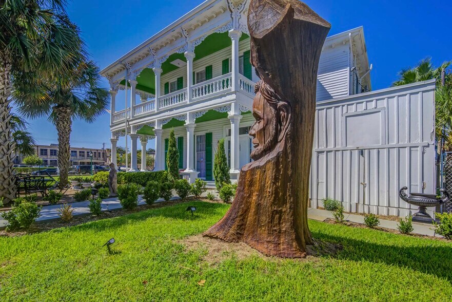 More Photos Of 1502 Market St, Galveston Hospitality For Sale