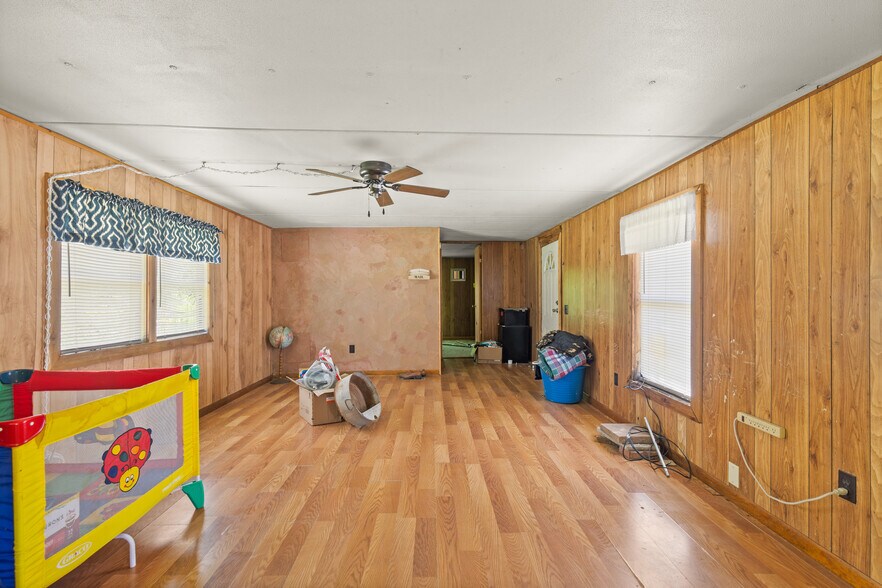 More Photos Of , Splendora Specialty For Sale