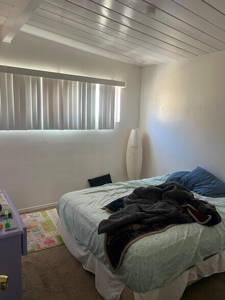 More Photos Of 2162 Thomas Ave, San Diego Apartments For Sale