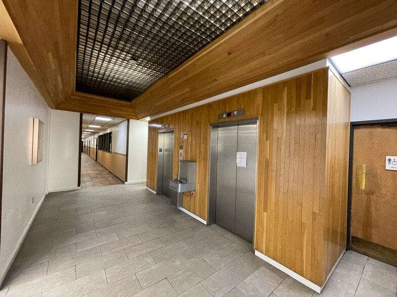 More Photos Of 236 W 6th St, Reno Medical For Lease