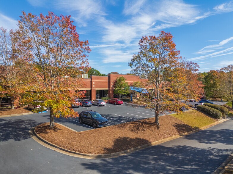 More Photos Of 6435 Shiloh Rd, Alpharetta Flex For Lease