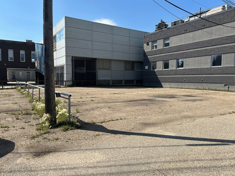 More Photos Of 10319 Princess Elizabeth Ave, Edmonton Office For Lease