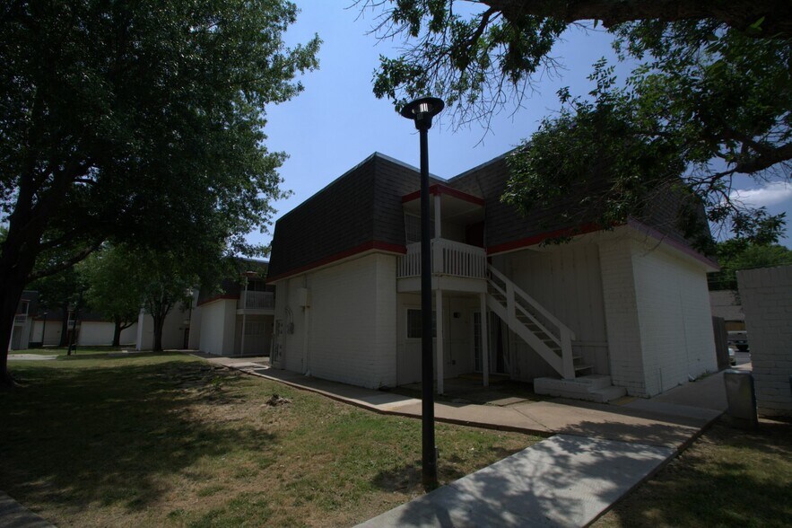 More Photos Of 3218 S 93rd East Ave, Tulsa Apartments For Sale