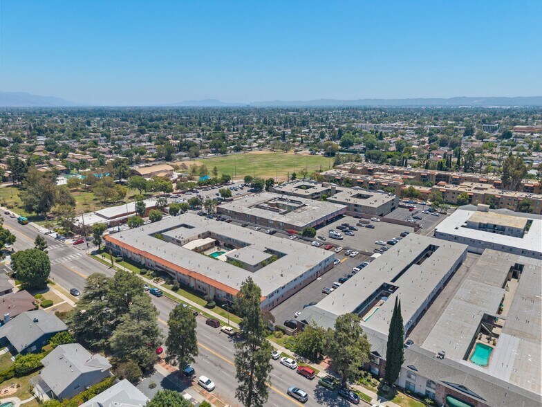 More Photos Of 10625 Petit Ave, Granada Hills Apartments For Sale