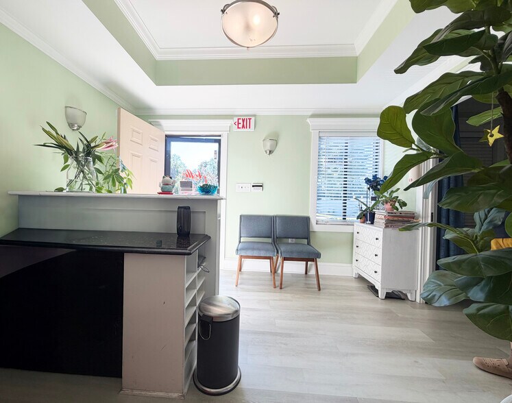 More Photos Of 8937 Shady Grove Ct, Gaithersburg Medical For Sale