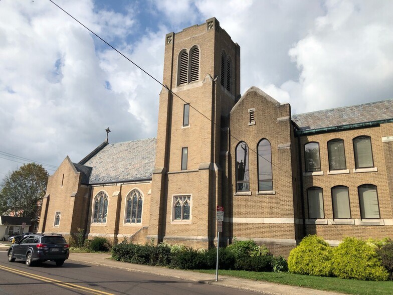 More Photos Of 501 W Market St, Perkasie Religious Facility For Sale