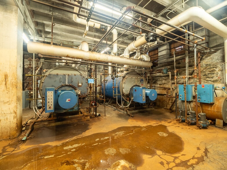 More Photos Of 18 Central Ave, Port Chester Schools For Lease