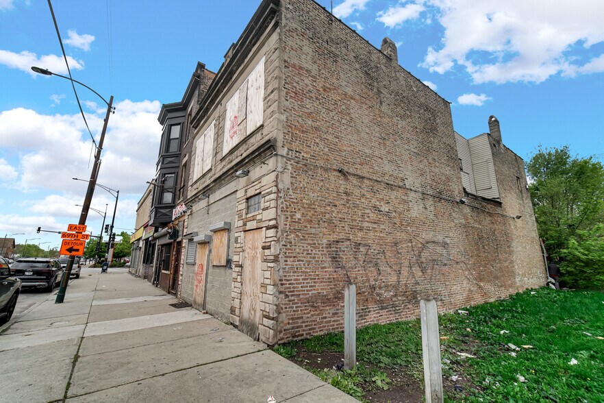 More Photos Of 6848 S Ashland Ave, Chicago Flex For Sale