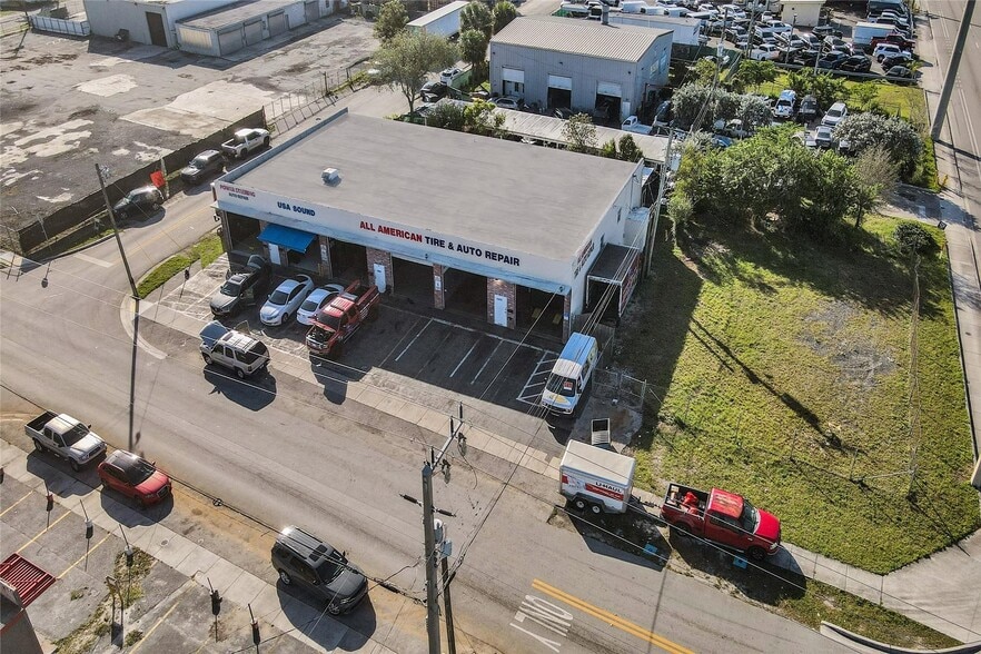 More Photos Of 5960-5992 SW 23rd St, West Park Showroom For Sale