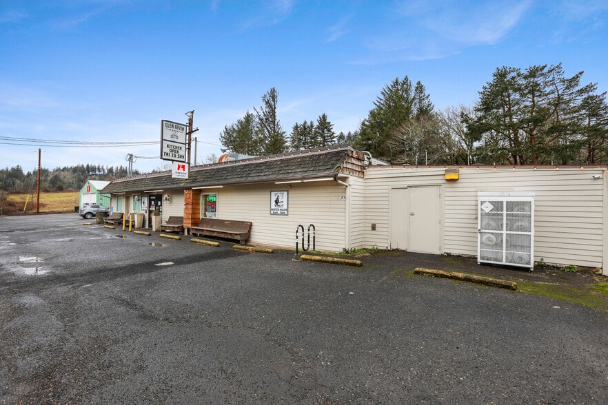 More Photos Of 31815 E Historic Columbia RI Hwy, Troutdale Convenience Store For Sale