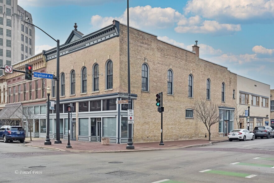 Primary Photo Of 20 Douglas Ave, Elgin Office For Sale