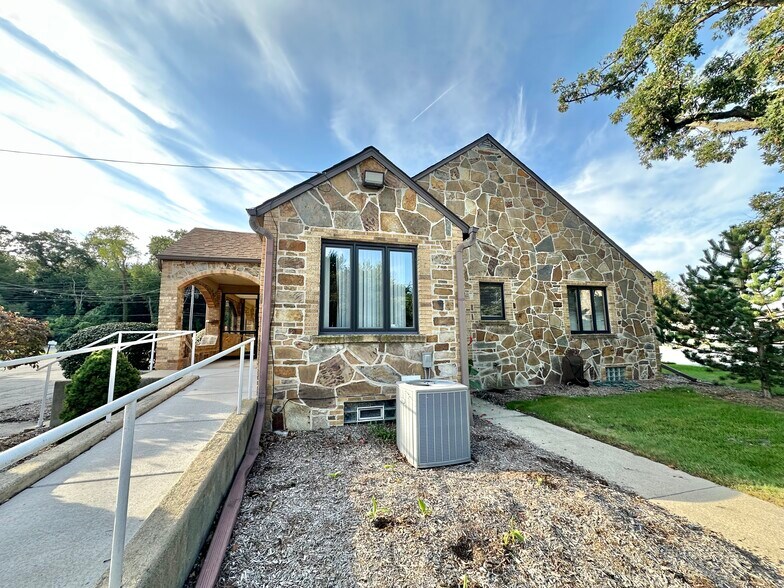 More Photos Of 1275 Joliet St, Dyer General Retail For Sale