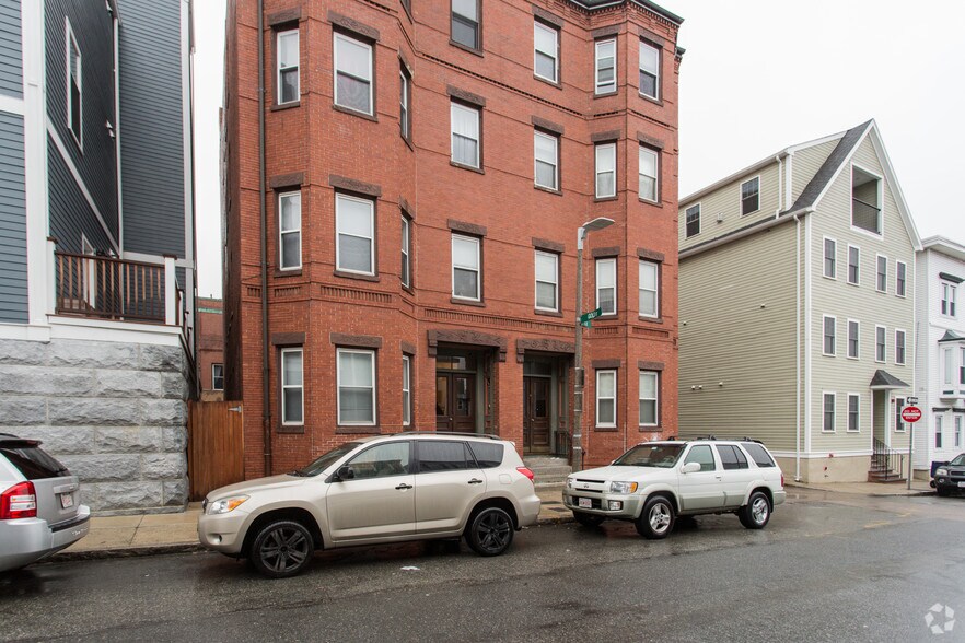 More Photos Of 291-293 E St, Boston Apartments For Sale