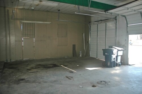More Photos Of 4435 NW 63rd St, Oklahoma City General Retail For Sale