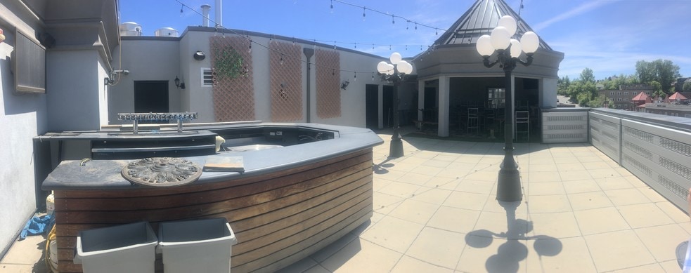 More Photos Of 1428 17th Ave SW, Calgary Restaurant For Sale