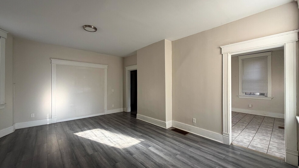 More Photos Of 2478 Paris St, Cincinnati Multifamily For Sale