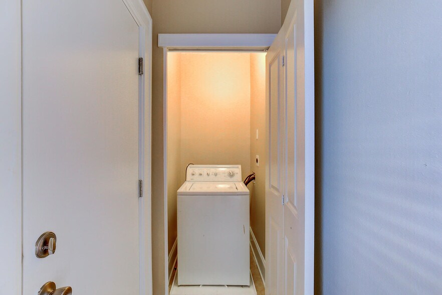 More Photos Of 1432 Pennsylvania St, Denver Apartments For Sale