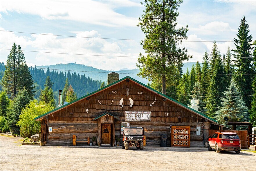 More Photos Of 7000 Graves Creek Rd, Lolo Bar For Sale