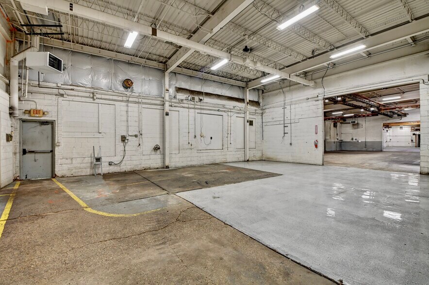 More Photos Of 96 E Miller Ave, Akron Manufacturing For Sale