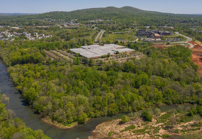 More Photos Of 1500 State Farm Blvd, Charlottesville Office For Sale