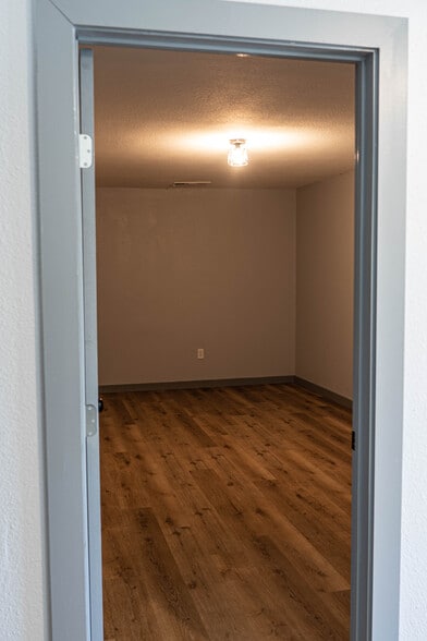 More Photos Of 14 Tenth St, Temple Research And Development For Sale