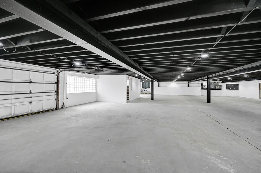 More Photos Of 4 Union Pl, Newton Flex For Lease