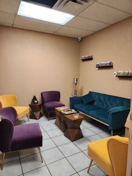 More Photos Of 3109 Los Arboles Ave NE, Albuquerque Warehouse For Sale