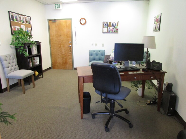 More Photos Of 701 Granite St, Frisco Office For Lease