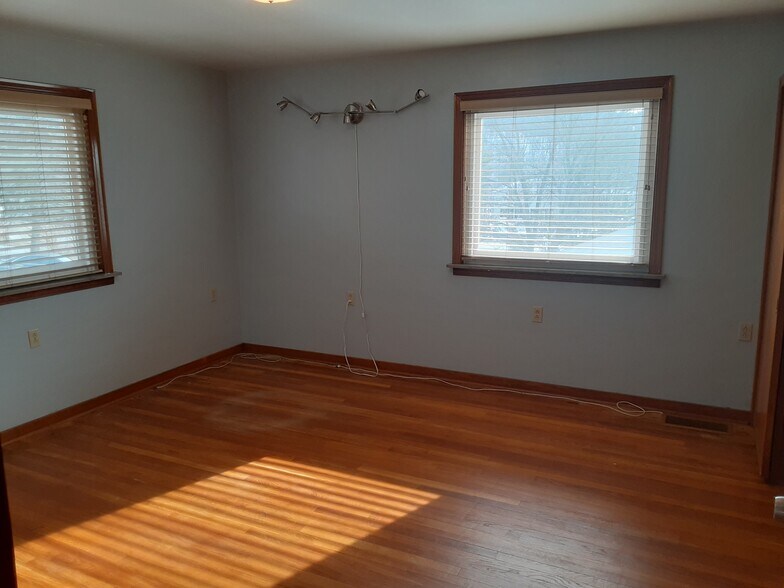 More Photos Of 4027 Old William Penn Hwy, Murrysville Freestanding For Lease