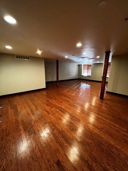 More Photos Of 11 W Main St, Belgrade Office For Lease