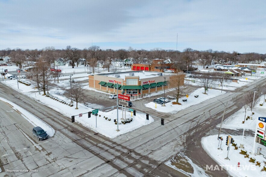 More Photos Of 1315 N Water St, Decatur Drugstore For Sale