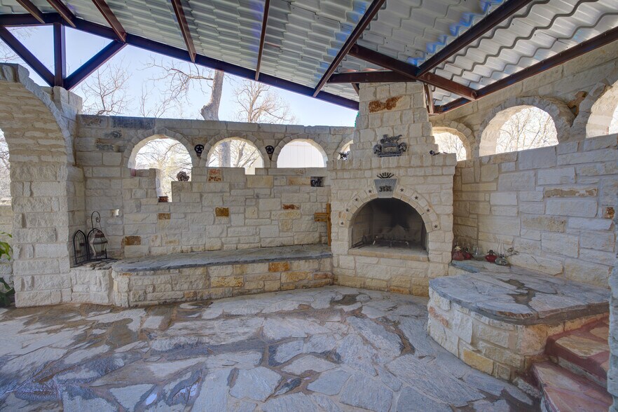 More Photos Of 1684 Rocky Riv, Canyon Lake Specialty For Sale