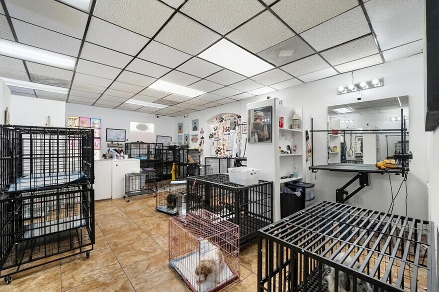 More Photos Of 315 Kings Hwy, Brownsville Storefront For Sale