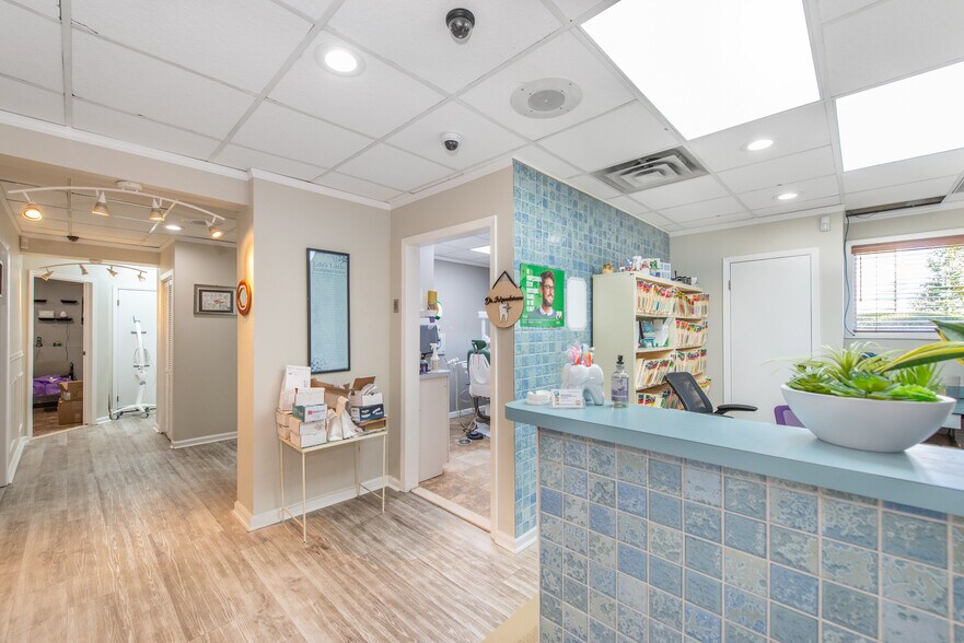 More Photos Of 184 Pompton Ave, Verona Medical For Sale