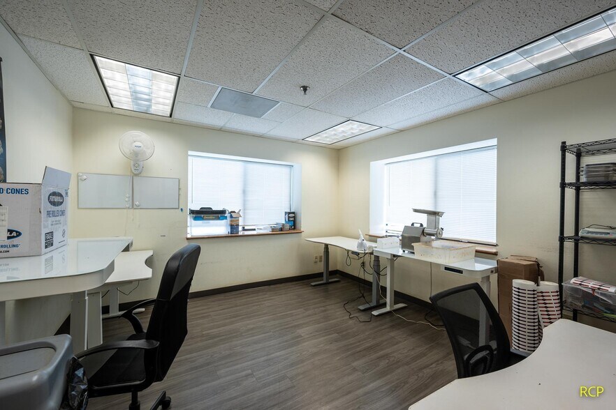 More Photos Of 1400 Kaster Rd, Saint Helens Manufacturing For Sale