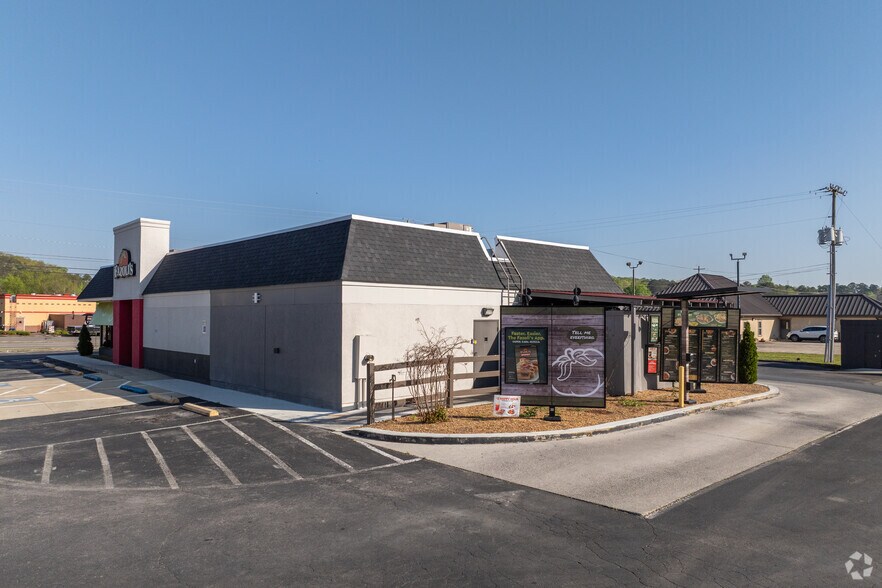 More Photos Of 2609 Gault Ave, Fort Payne Fast Food For Sale