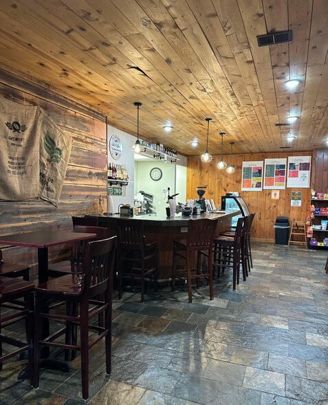 More Photos Of 306 N Main St, Birchwood Restaurant For Sale