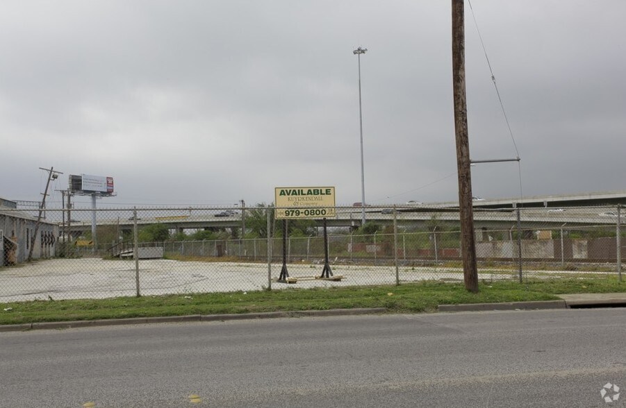 More Photos Of 540 Culebra Rd, San Antonio Manufacturing For Lease