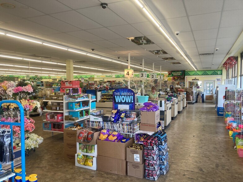 More Photos Of 7800 Morganford Rd, Saint Louis Freestanding For Sale