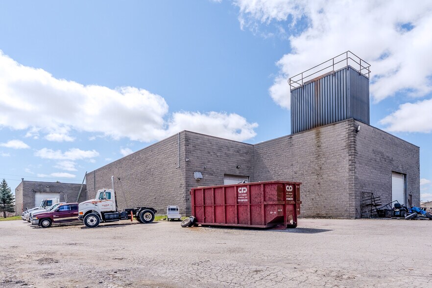 More Photos Of 9 Hawk St, Nanticoke Industrial For Sale