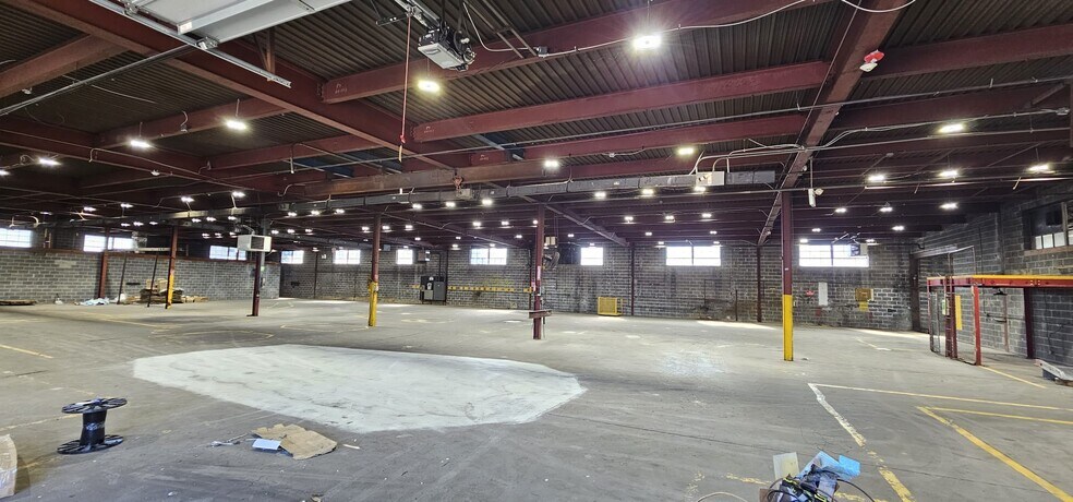 More Photos Of 1193 S River Rd, Cranbury Manufacturing For Lease