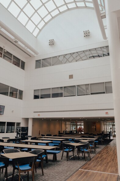 More Photos Of 100 Nassau Park Blvd, Princeton Office For Lease