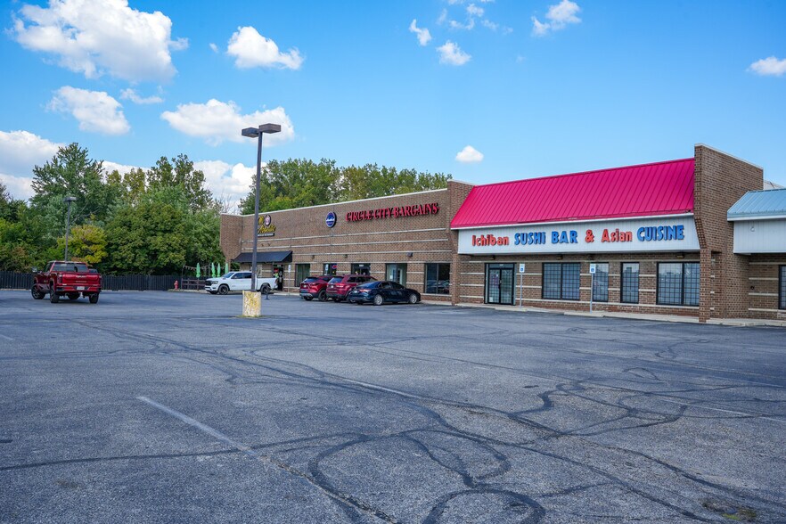 More Photos Of 8245-8335 S US Highway 31, Indianapolis Storefront For Sale