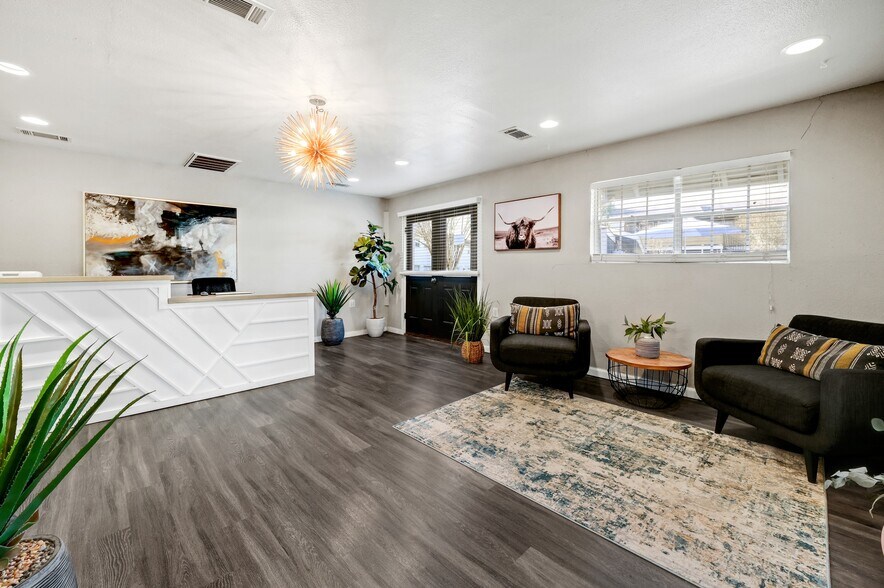 More Photos Of 483 Laurel Ln, New Braunfels Apartments For Sale