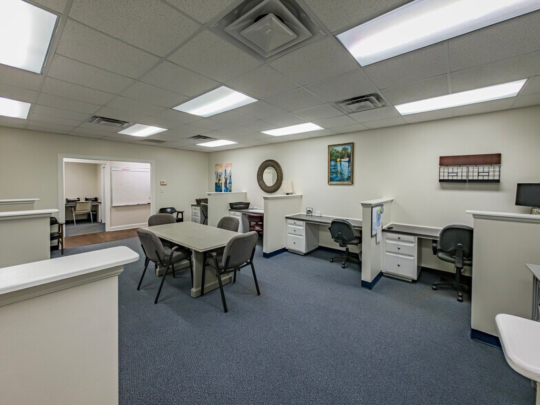 More Photos Of 1108 Gornto Rd, Valdosta Office For Sale