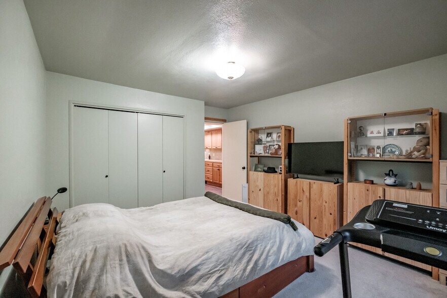 More Photos Of 909 Curry Rd, Roseburg Specialty For Sale