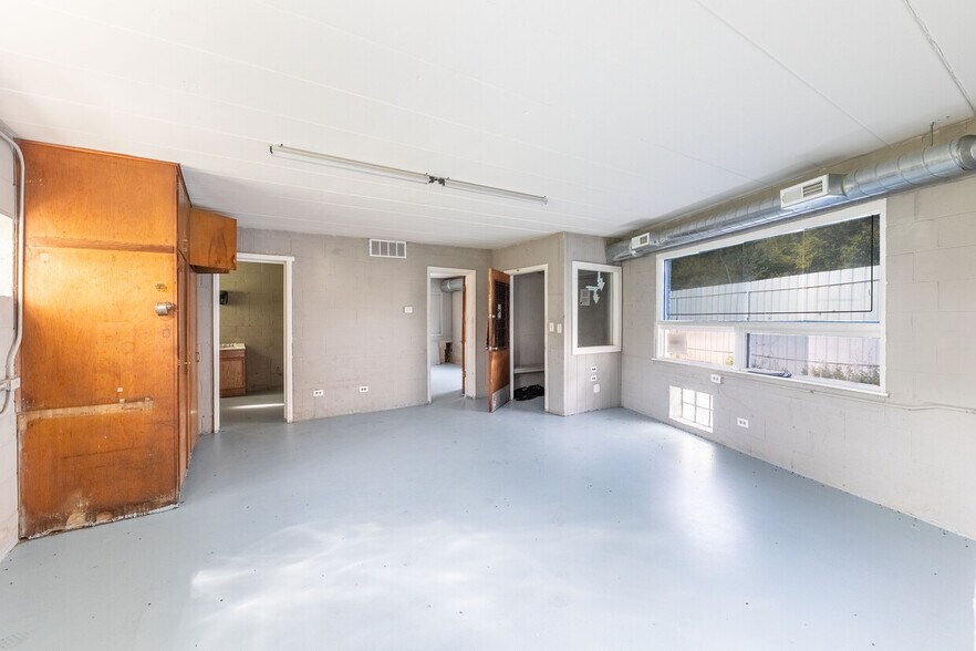 More Photos Of 225 W 89th St, Chicago Truck Terminal For Lease
