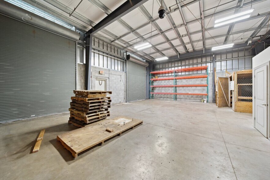 More Photos Of 3322 SE Gran Park Way, Stuart Warehouse For Sale